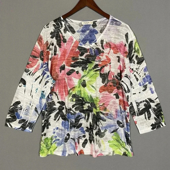 Jess & Jane Tops - Jess & Jane Tunic Top Size 1X Watercolor Floral Burnout Coastal Art to Wear